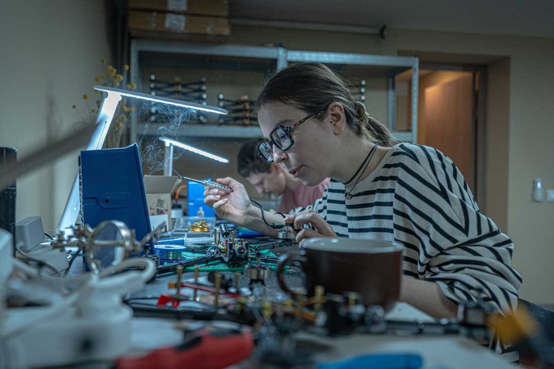 Khrystyna Pashchenko, 32, unemployed, volunteer of "Klyn drones" workshop.